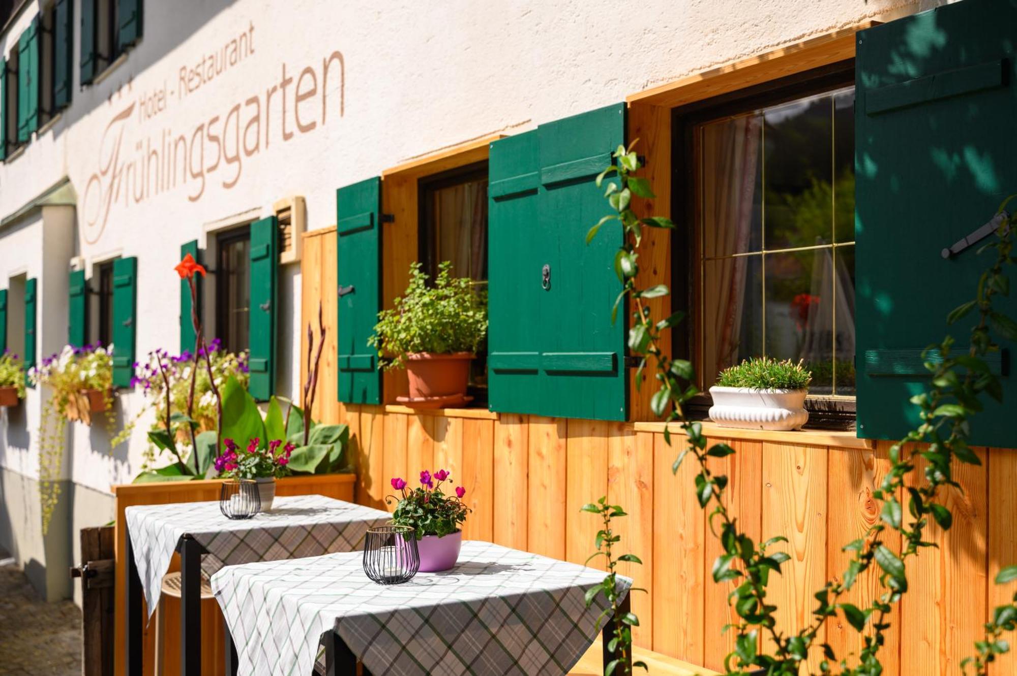 Hotel Restaurant Fruehlingsgarten Füssen Exterior foto